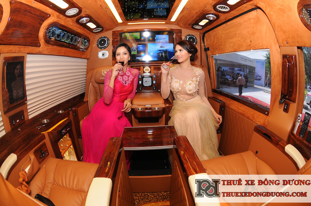 Thuê xe limousine Tphcm